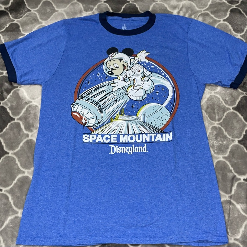 NWOT Disneyland Space Mountain Mickey Mouse t-shirt